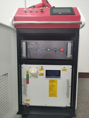 স্টেইনলেস স্টিলের জন্য 1000W 8 মি হ্যান্ডহেল্ড লেজার ওয়েল্ডিং মেশিন