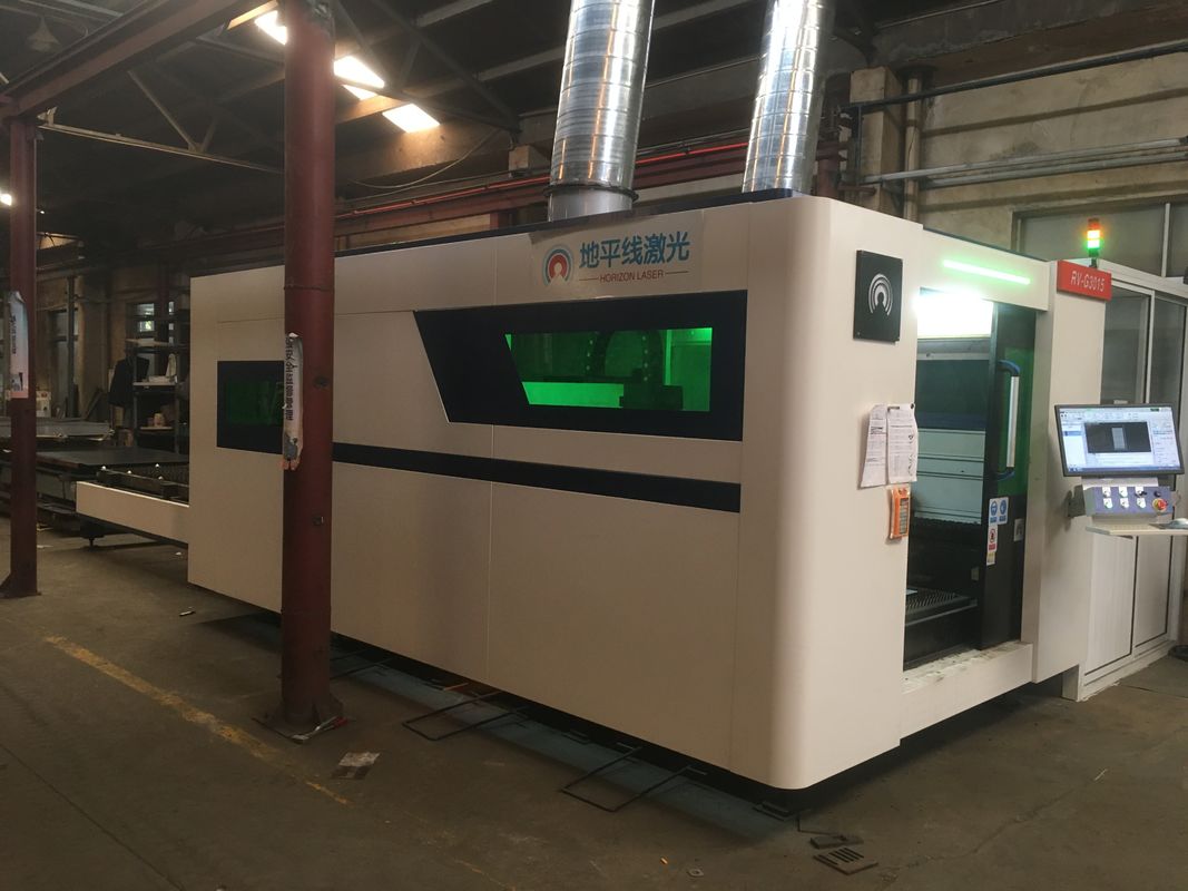1500W 4000W সিএনসি ফাইবার লেজারের কাটিং মেশিন আইপিজি ম্যাক্স 3015 কভার সহ এক্সচেঞ্জ টেবিল