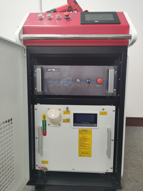 1000W 1080nm হ্যান্ডহেল্ড লেজার ওয়েল্ডার 6 মোড এরগোনমিক ডিজাইন