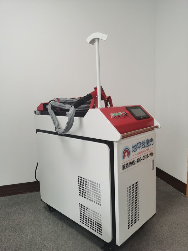 220v 3 মিমি 8 মি হ্যান্ডহেল্ড লেজার ওয়েল্ডার অনিয়মিত ওয়েল্ডিং 1080nm