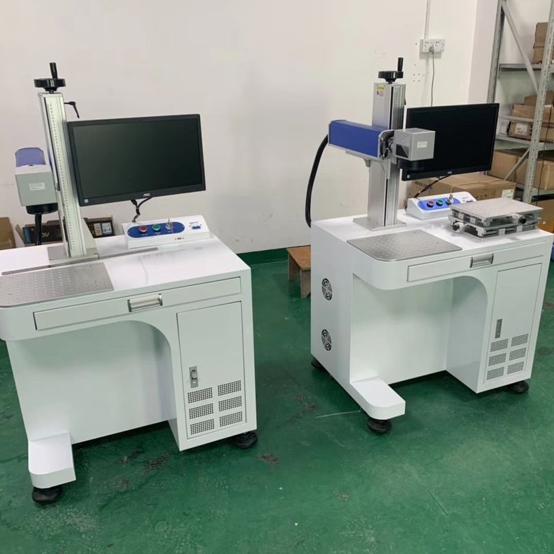 ধাতব 30W 60khz লেজার চিহ্নিতকরণ মেশিন, প্লাস্টিকের জন্য লেজার চিহ্নিতকরণ মেশিন